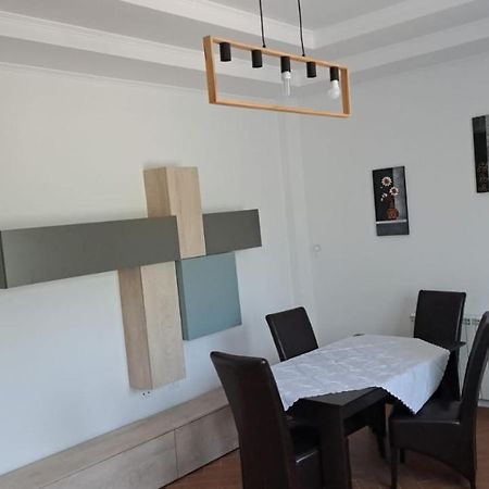 Casa Francesca Apartamento Comanesti  Exterior foto